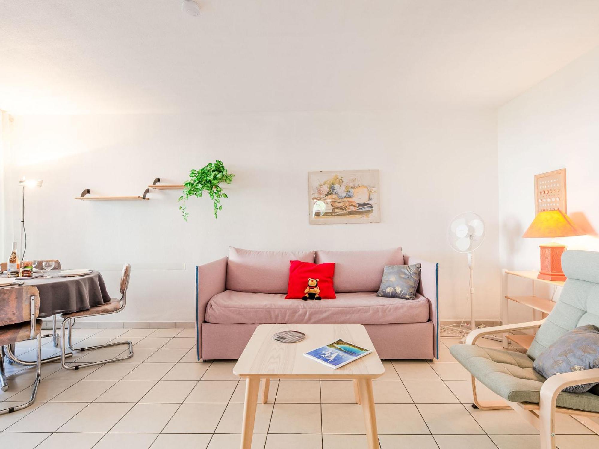 Le Cesarée-1 *